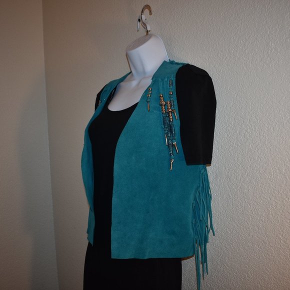 Vintage Leather Cowgirl vest - Picture 3 of 13